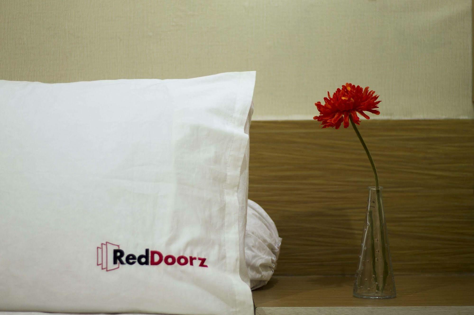 Reddoorz @ Umalas Hotel Seminyak  Exterior photo